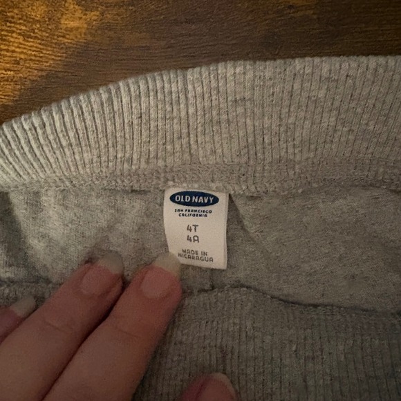 Old Navy Gray Sweat Shorts Elastic Waist Drawstring Casual (Kids 4T) - Picture 3 of 4